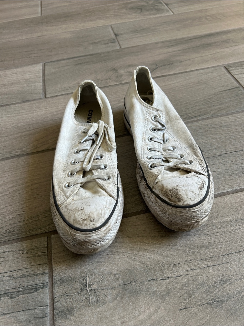 Converse platform White Low-Top Canvas Sneakers